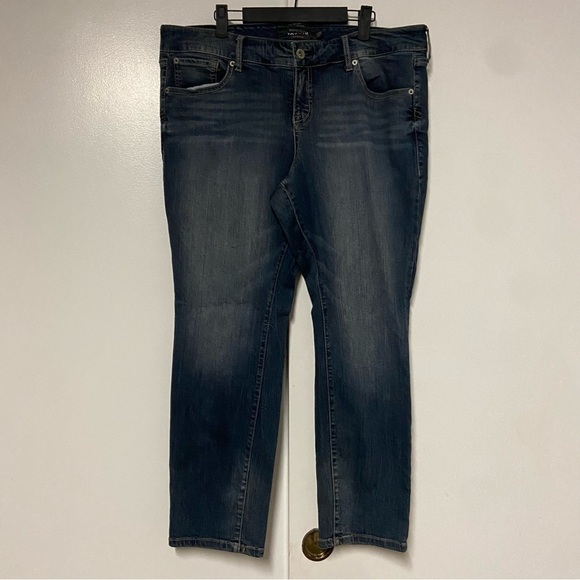 Torrid Premium Boyfriend Jeans Size 16XS - Picture 1 of 10